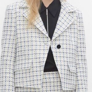 Club Monaco Women's Tweed Blazer in Blue and Cream. Size L